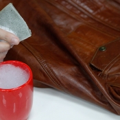 √ نکات کلیدی برای نگهداری و تمیز کردن چرم بدون استفاده از واکس √ نکات کلیدی برای نگهداری و تمیز کردن چرم بدون استفاده از واکس