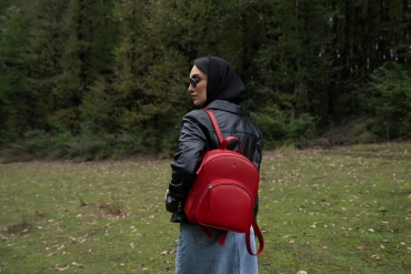 ترندهای کوله‌پشتی چرمی | راهنمای کامل انتخاب و استایل کوله‌پشتی چرمی