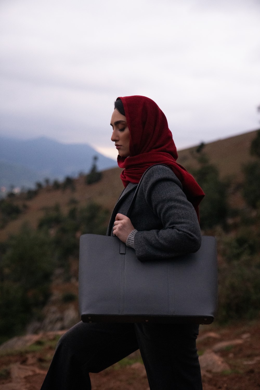 توت بگ زنانه نوین چرم
