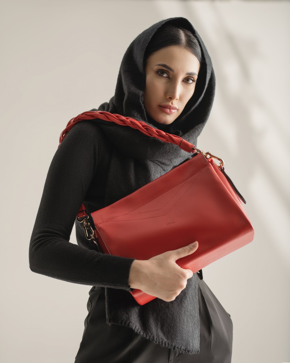کیف قرمز زنانه نوین چرم